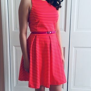 FUN STRIPED SLEEVELESS SUMMER DRESS